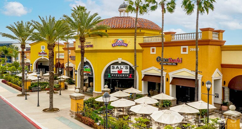 26612 Towne Centre Dr, Foothill Ranch, CA à louer - Photo de l’immeuble – Image 1 sur 2