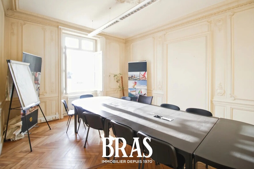 Bureau dans Nantes à louer - Photo de l’immeuble – Image 3 sur 7