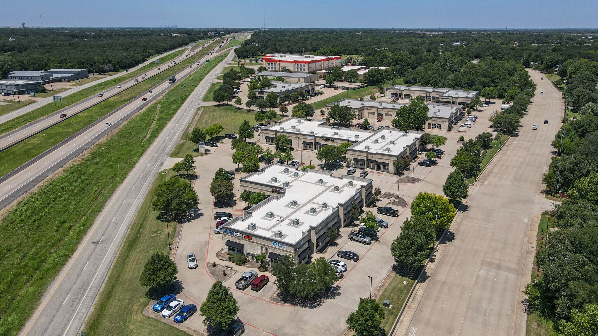 2384 North Highway 287, Mansfield, TX à louer Photo de l’immeuble– Image 1 sur 17