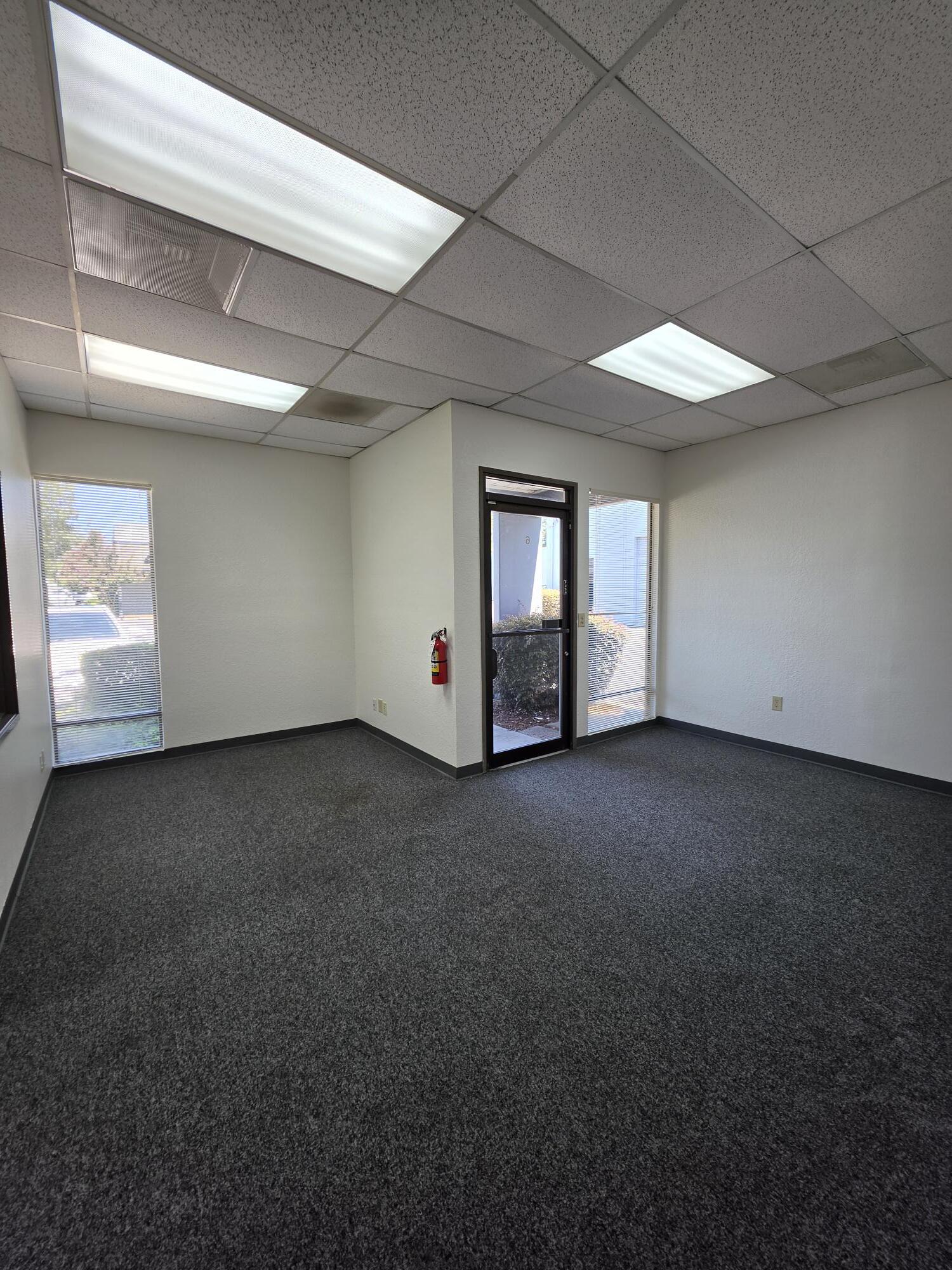 4135 Northgate Blvd, Sacramento, CA à louer Photo intérieure– Image 1 sur 4