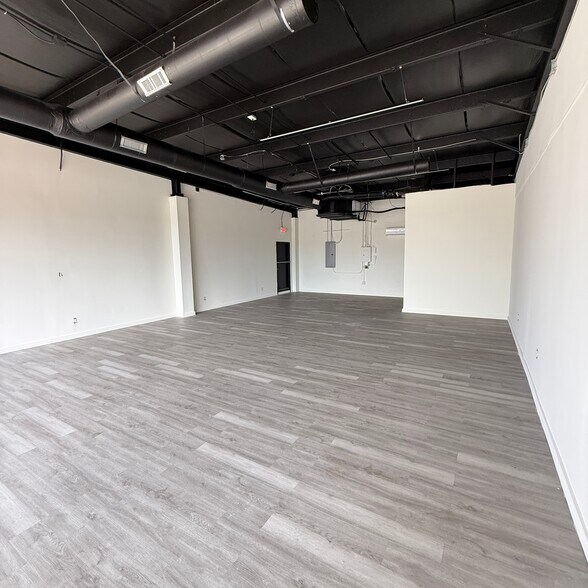 6820 N Main St, Columbia, SC à louer - Photo de l’immeuble – Image 2 sur 7