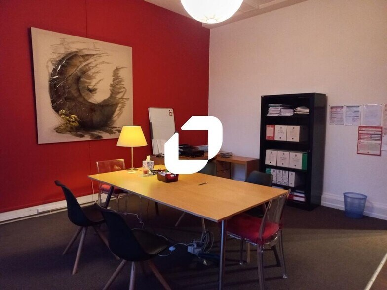 Bureau dans Roubaix à louer - Photo de l’immeuble – Image 2 sur 5