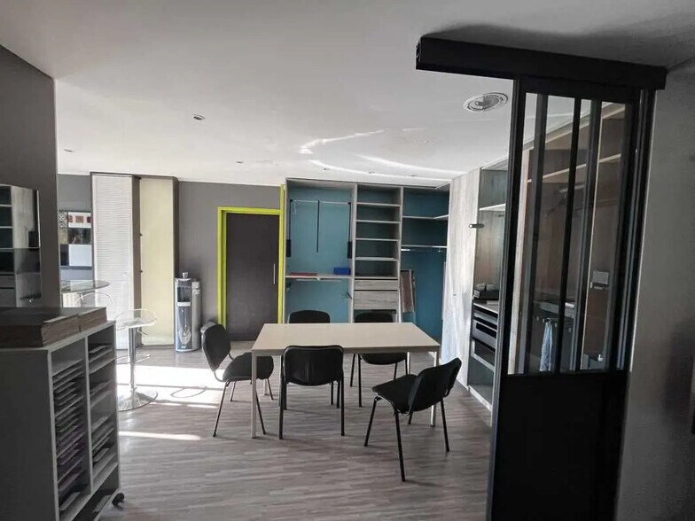Bureau dans Eysines à louer - Photo de l’immeuble – Image 2 sur 3