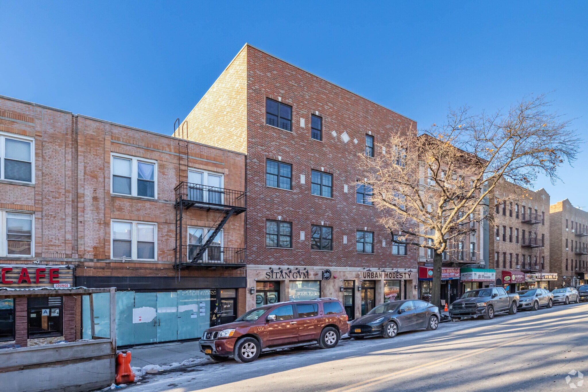 2534-2538 Steinway St, Astoria, NY à louer Photo principale– Image 1 sur 13