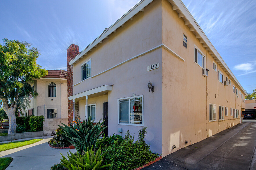 1137 Irving Ave, Glendale, CA à vendre - Photo principale – Image 1 sur 9
