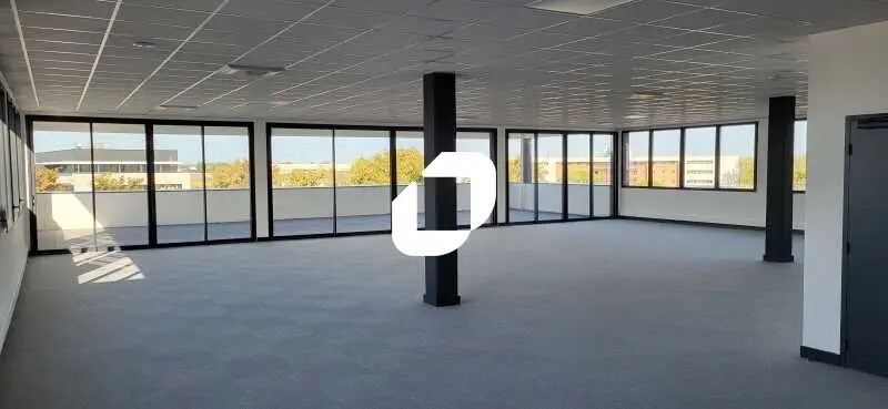 Bureau dans Mérignac à louer - Photo de l’immeuble – Image 2 sur 12