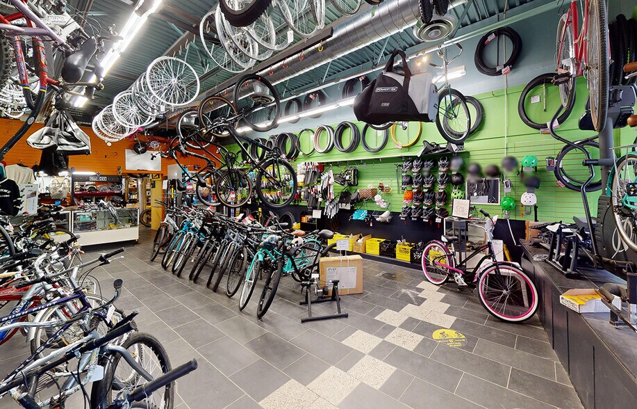 755 Corydon Av, Winnipeg, MB à louer - Photo de l’immeuble – Image 3 sur 4