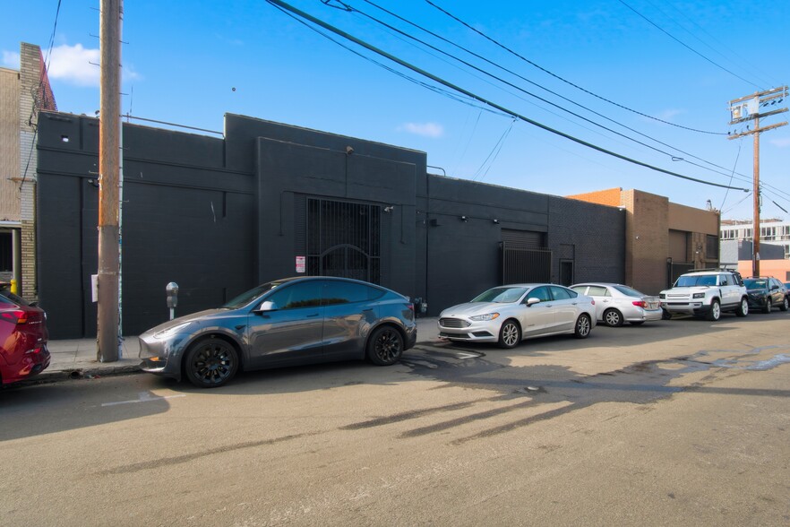 146 W 21st St, Los Angeles, CA à vendre - Photo principale – Image 1 sur 7