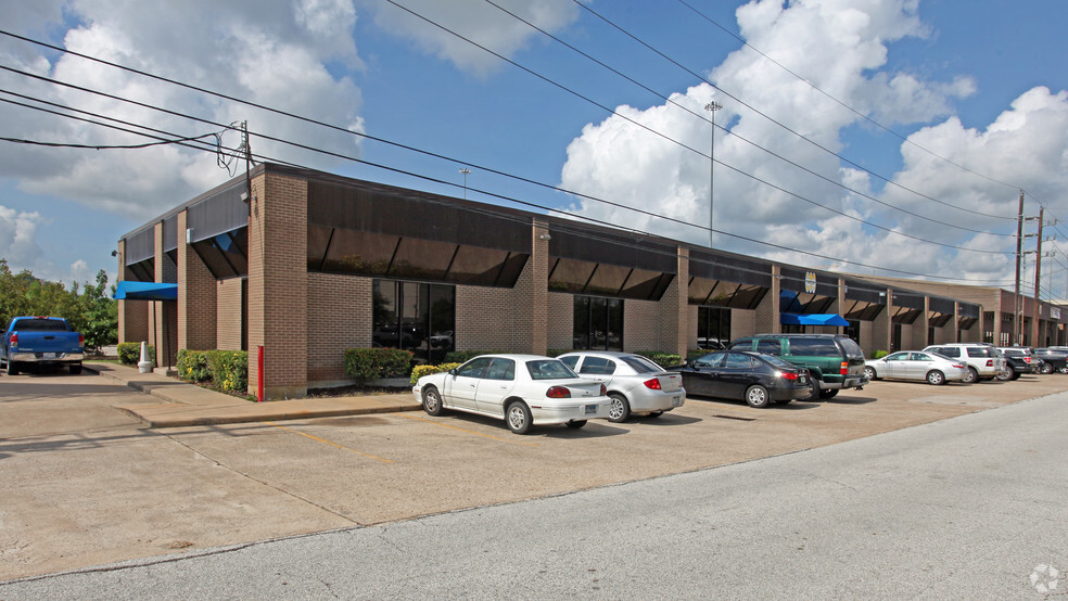 14520-14530 Old Katy Rd, Houston, TX à louer - Photo de l’immeuble – Image 3 sur 6