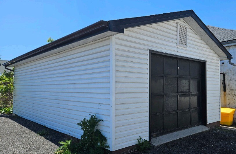 537 Montreal St, Kingston, ON à louer - Photo de l’immeuble – Image 2 sur 2