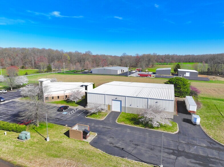 3145 Pleasant Grove Rd, White House, TN à louer - Photo de l’immeuble – Image 2 sur 8