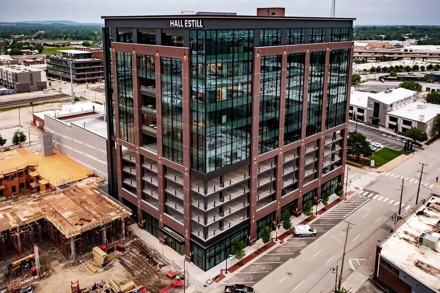111 S Elgin Ave, Tulsa, OK à louer - Photo principale – Image 1 sur 8