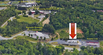 199 Charlotte Hwy, Asheville, NC à louer Photo de l’immeuble– Image 1 sur 7