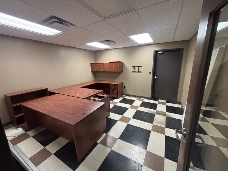 763-765 W Poplar Ave, Collierville, TN à vendre - Photo de l’immeuble – Image 2 sur 30