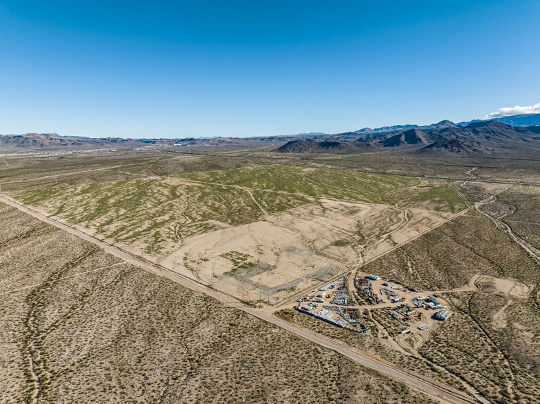 4994 S Apache Rd, Kingman, AZ à vendre - Aérien – Image 2 sur 5