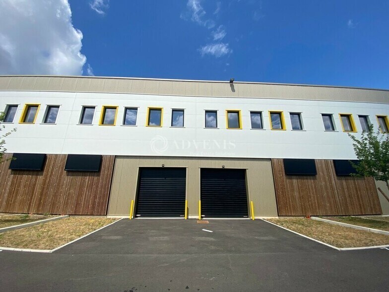 1 Avenue Edouard Herriot, Fresnes à louer - Photo de l’immeuble – Image 3 sur 11