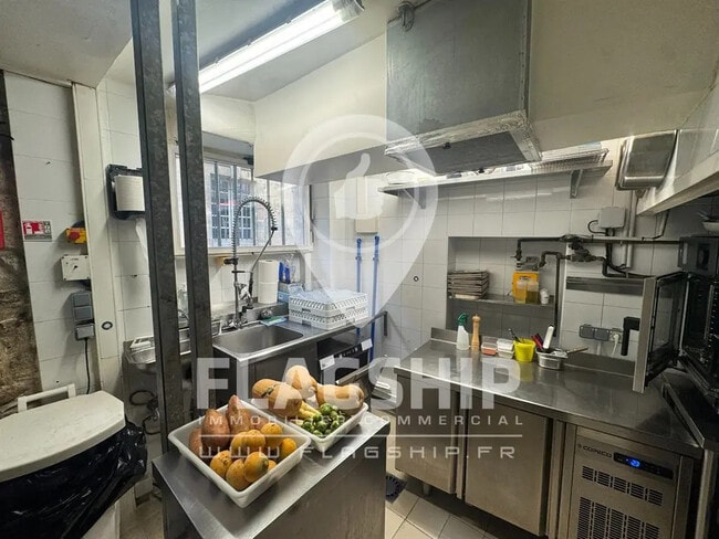 Plus de détails pour Local commercial à louer