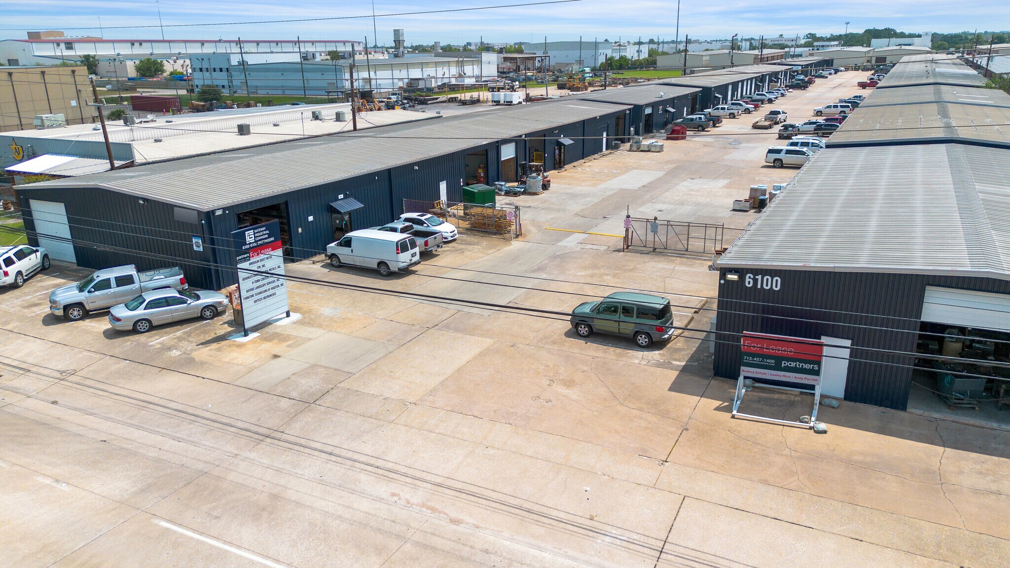 6100 Brittmoore Rd, Houston, TX à louer Photo principale– Image 1 sur 7
