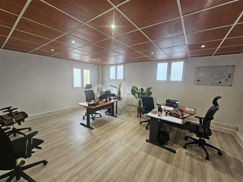Bureau dans Neuilly-sur-Marne à louer - Photo de l’immeuble – Image 1 sur 6