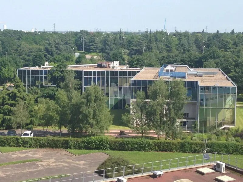Bureau dans Évry-Courcouronnes à louer Photo de l’immeuble– Image 1 sur 21