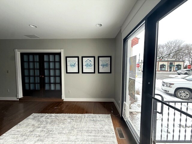 256 S Water St, Marine City, MI à louer - Photo de l’immeuble – Image 3 sur 18