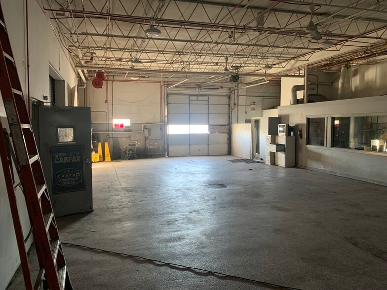 8251 S Harlem Ave, Bridgeview, IL à louer - Photo intérieure – Image 3 sur 5