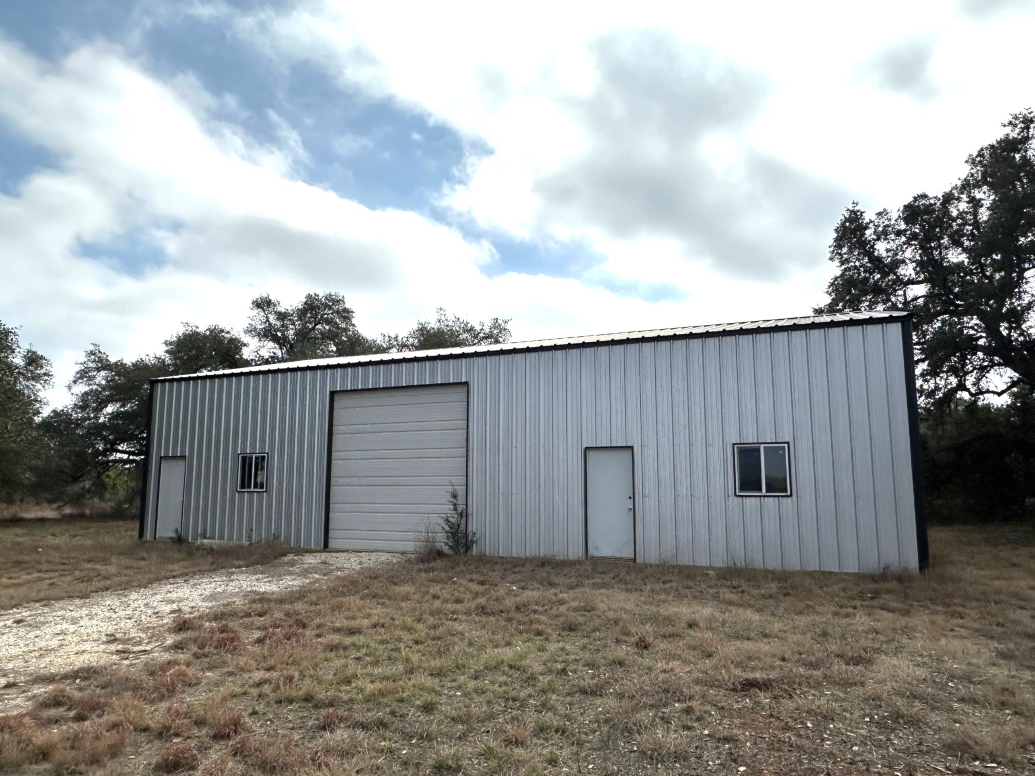 1900 County Road 284, Liberty Hill, TX à vendre Photo principale– Image 1 sur 17