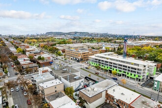 8278-8290 Boul Saint-Laurent, Montréal, QC - Vue aérienne  vue de carte