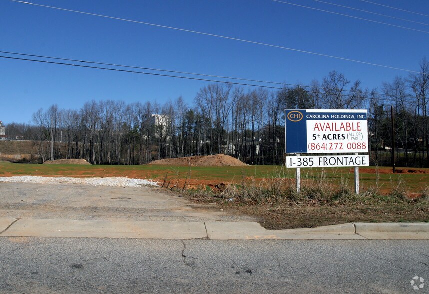 417 Woods Lake Rd, Greenville, SC à vendre - Photo de l’immeuble – Image 2 sur 3