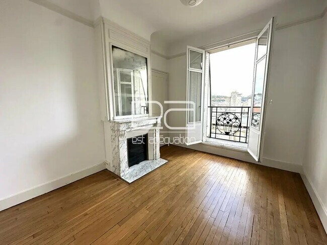 Plus de détails pour Bureau à vendre