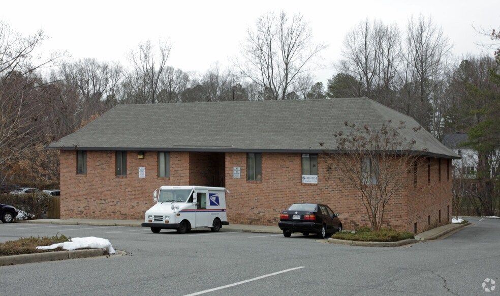 10404 Patterson Ave, Henrico, VA à louer - Photo principale – Image 1 sur 4