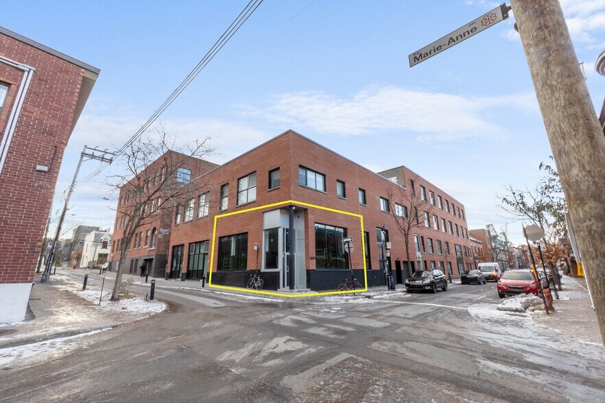 4350 Av De L'hôtel-De-Ville, Montréal, QC à louer - Photo de l’immeuble – Image 2 sur 2