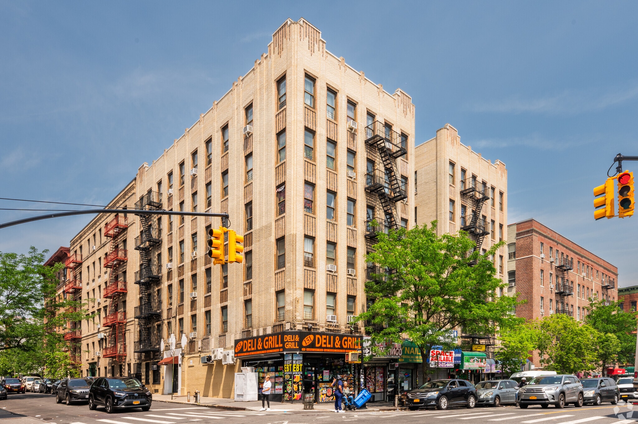 395 E 151st St, Bronx, NY à vendre Photo principale– Image 1 sur 6