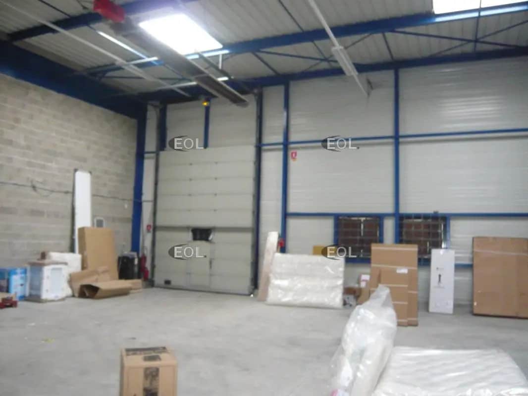 Local d’activités dans Chelles à louer Photo intérieure– Image 1 sur 3