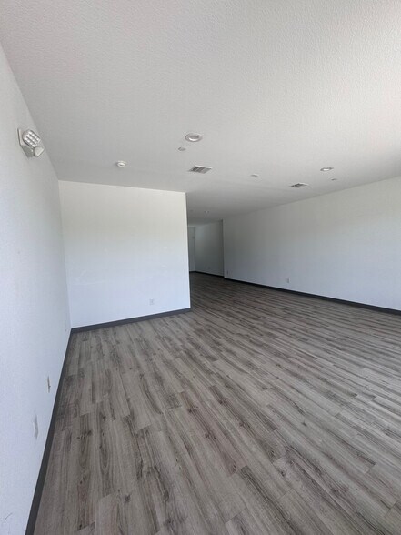 18716 Centro Main St, Shenandoah, TX à louer - Photo de l’immeuble – Image 3 sur 7