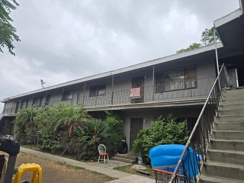 1050 W 88th St, Los Angeles, CA à vendre - Photo de l’immeuble – Image 3 sur 6