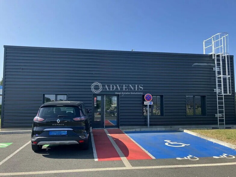 Local commercial dans Bourges à louer - Photo de l’immeuble – Image 3 sur 3