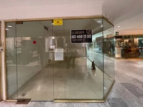 Local commercial dans Barcelone, Barcelona à louer Photo intérieure– Image 2 sur 2