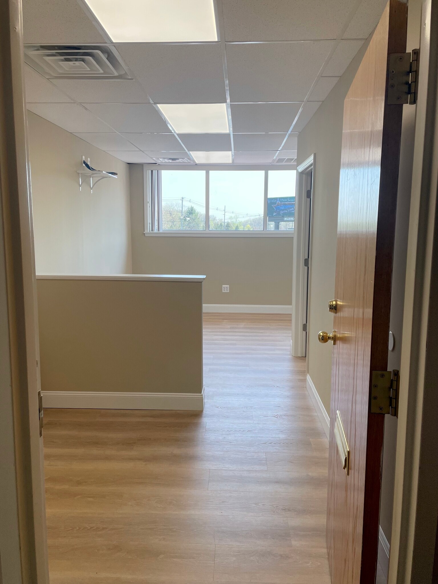 1167 State Rt 23 S, Kinnelon, NJ à louer Photo intérieure– Image 1 sur 6