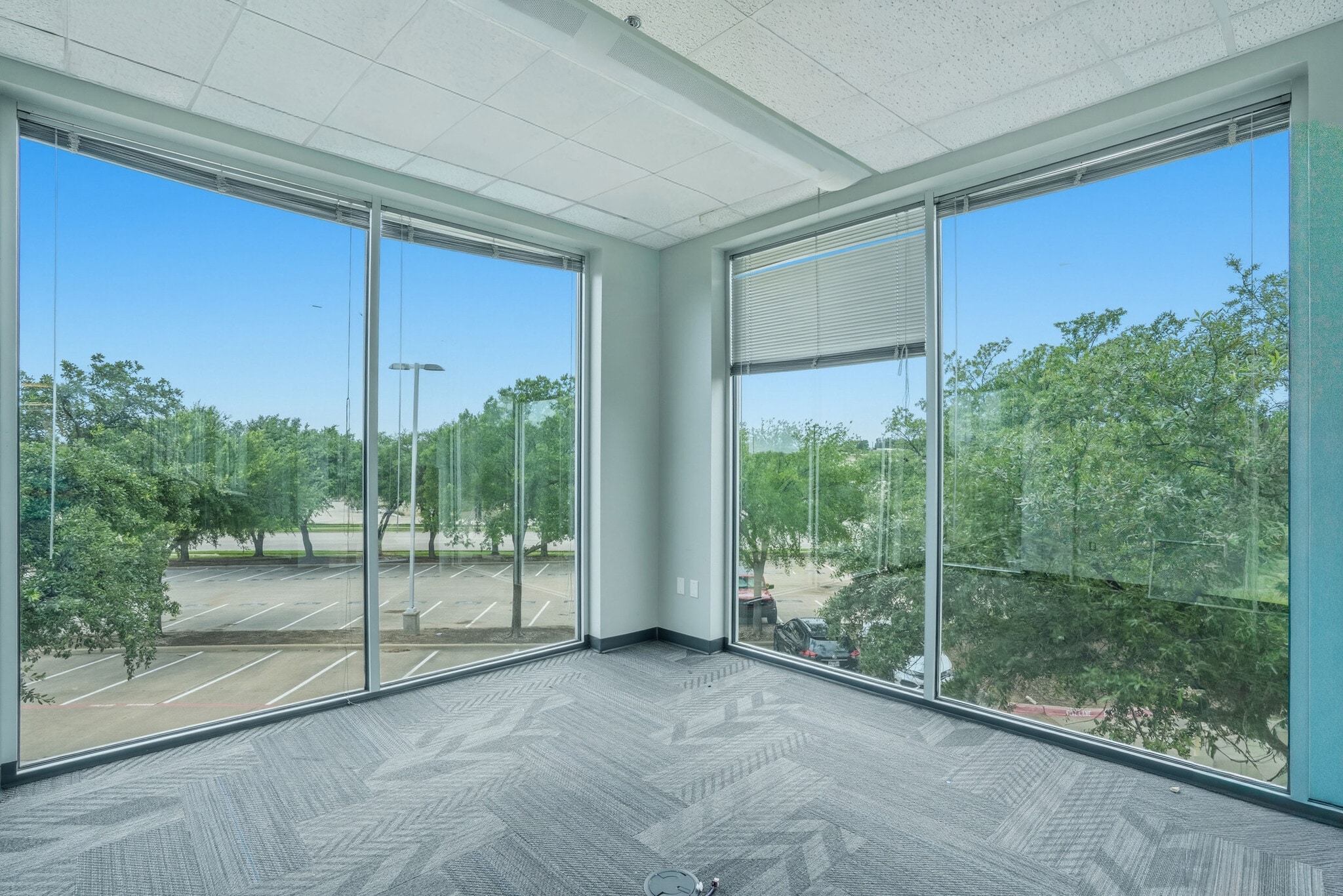 1707 Market Place Blvd, Irving, TX à louer Photo intérieure– Image 1 sur 2