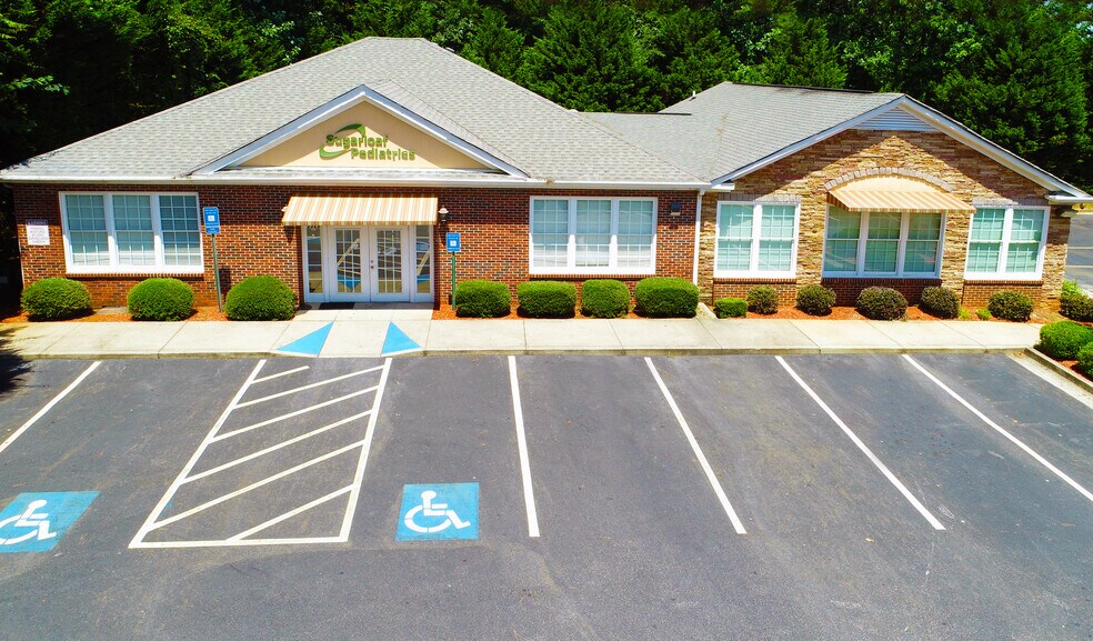 3525 Sugarloaf Pky, Lawrenceville, GA à louer - Photo de l’immeuble – Image 1 sur 8