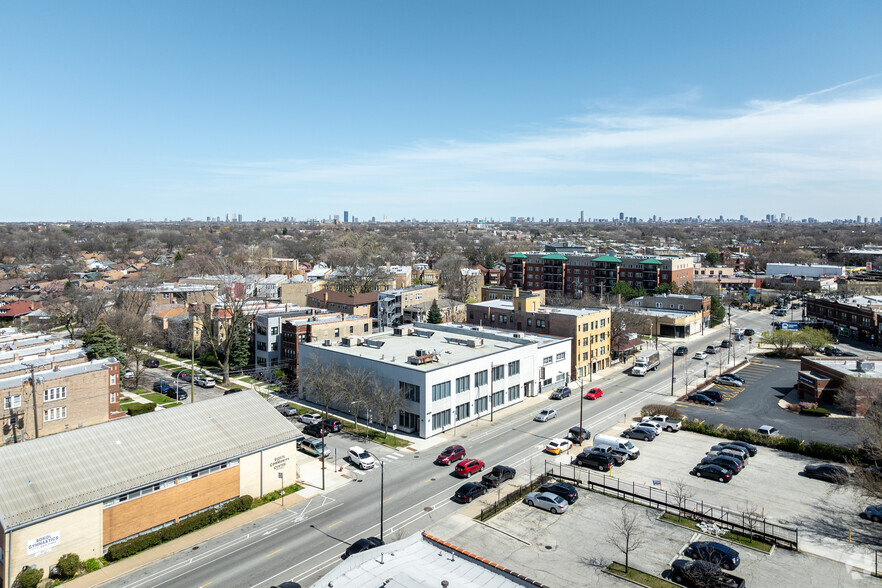 4839 N Elston Ave, Chicago, IL à louer - Aérien – Image 3 sur 4