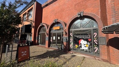 529-531 4th St, Santa Rosa, CA à louer Photo intérieure– Image 1 sur 2