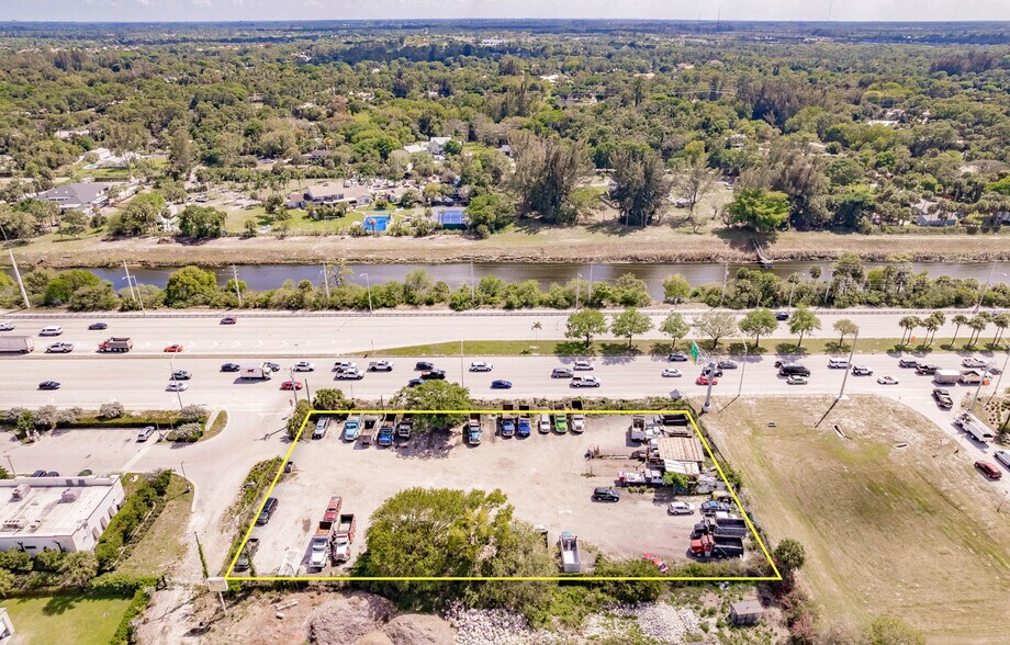 7093 Southern Blvd, West Palm Beach, FL à louer - Photo de l’immeuble – Image 2 sur 7