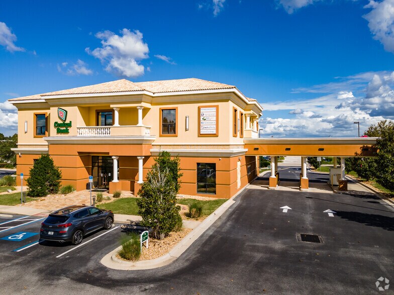 20701 Bruce B Downs Blvd, Tampa, FL à louer - Photo de l’immeuble – Image 2 sur 31