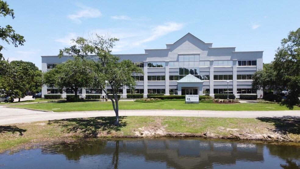 8591 United Plaza Dr, Baton Rouge, LA à louer - Photo de l’immeuble – Image 3 sur 9