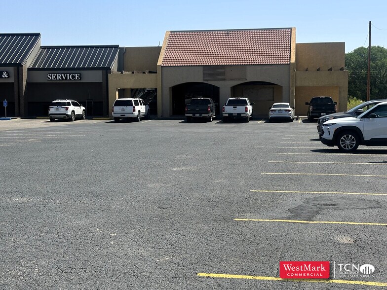 1405 S Main St, Seminole, TX à louer - Photo de l’immeuble – Image 3 sur 6