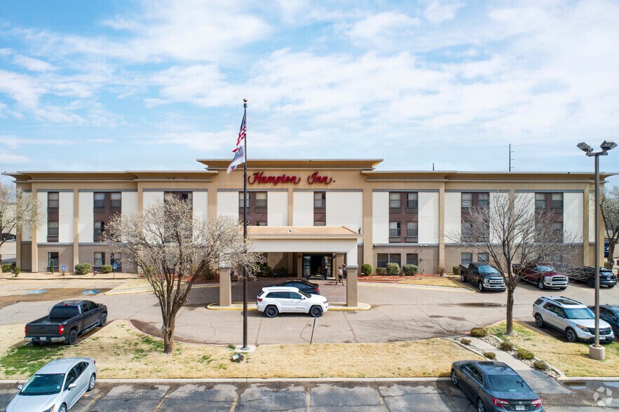 4003 S Loop 289, Lubbock, TX à vendre - Photo de l’immeuble – Image 2 sur 23