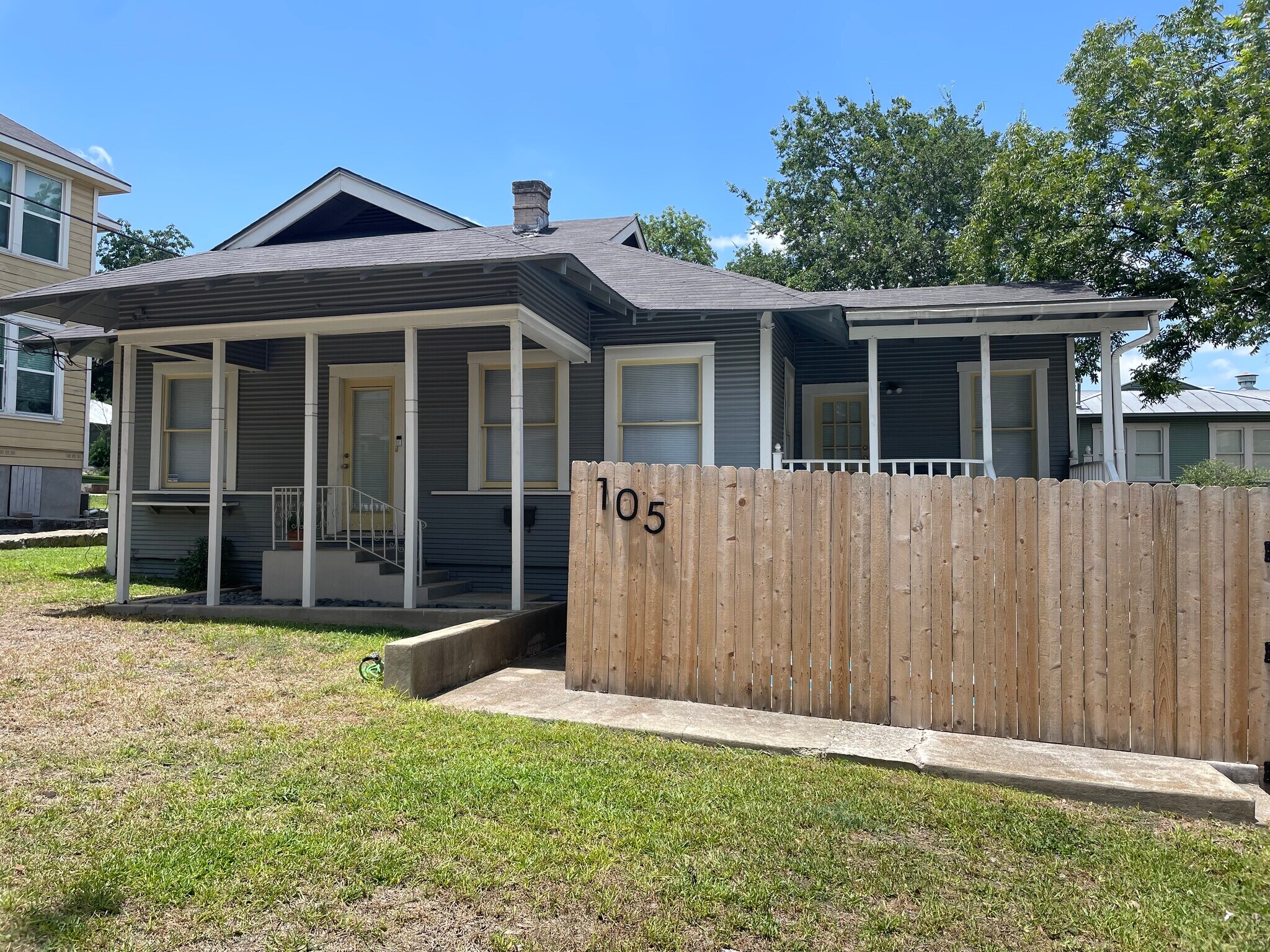 105 Willim St, San Antonio, TX à louer Photo de l’immeuble– Image 1 sur 18