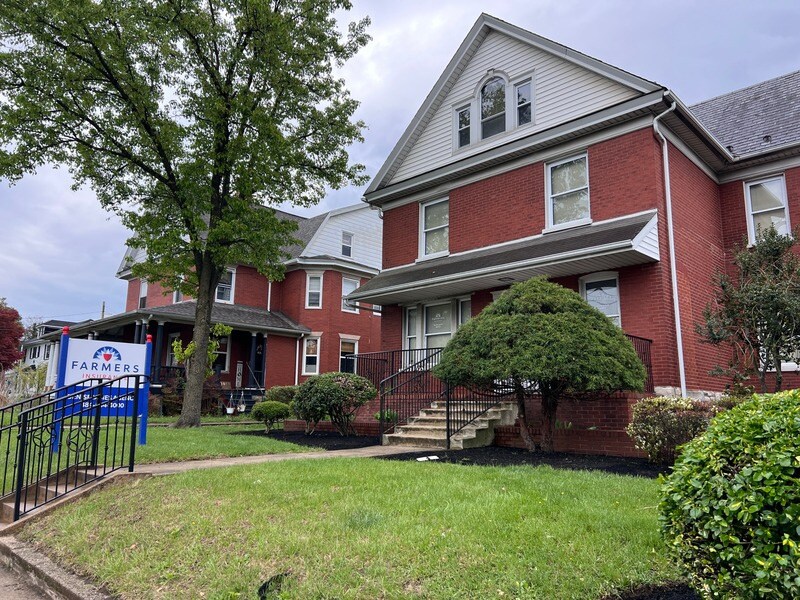 1038 E Lincoln Hwy, Coatesville, PA à vendre Photo principale– Image 1 sur 3